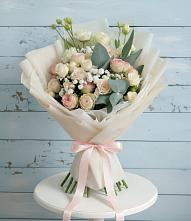 Букет цветов из:  Розы и Лизиантусы #REPLACE_PRED# Курилловке
