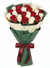 Букет Микс из красных и белых роз #REPLACE_PRED# Курилловке