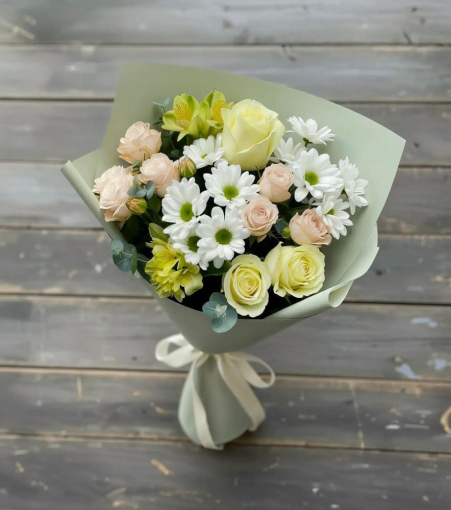 Букет цветов из: Альстромерии, Розы и Хризантемы в Курилловке