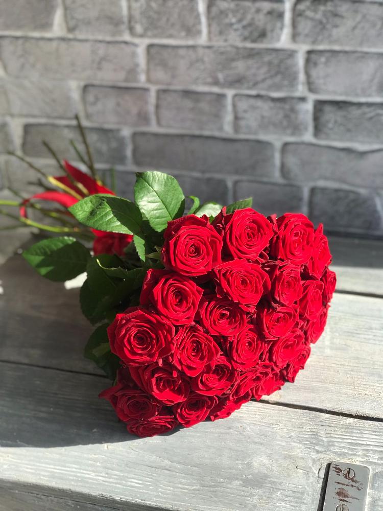 Букет Красные розы Фридом в Курилловке
