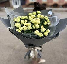 Букет Белые кустовые розы Солинеро в Курилловке