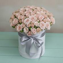 Цветочная композиция из Розы в шляпной коробке в Курилловке