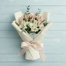 Букет цветов из:  Альстромерии в Курилловке