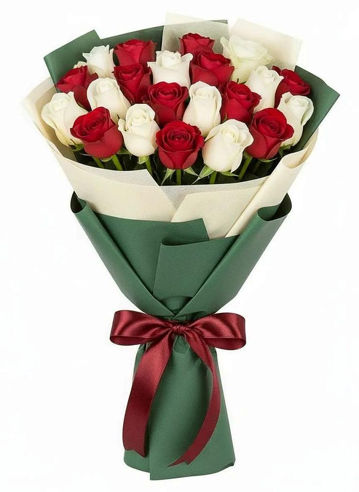 Букет Микс из красных и белых роз в Курилловке