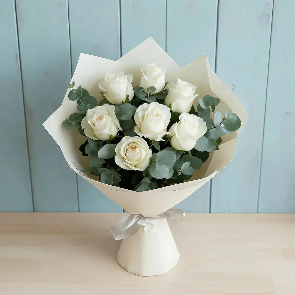 Букет Белые розы в Эвкалипте в Курилловке
