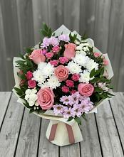 Букет цветов из:  Альстромерии, Гвоздики, Розы и Хризантемы в Курилловке