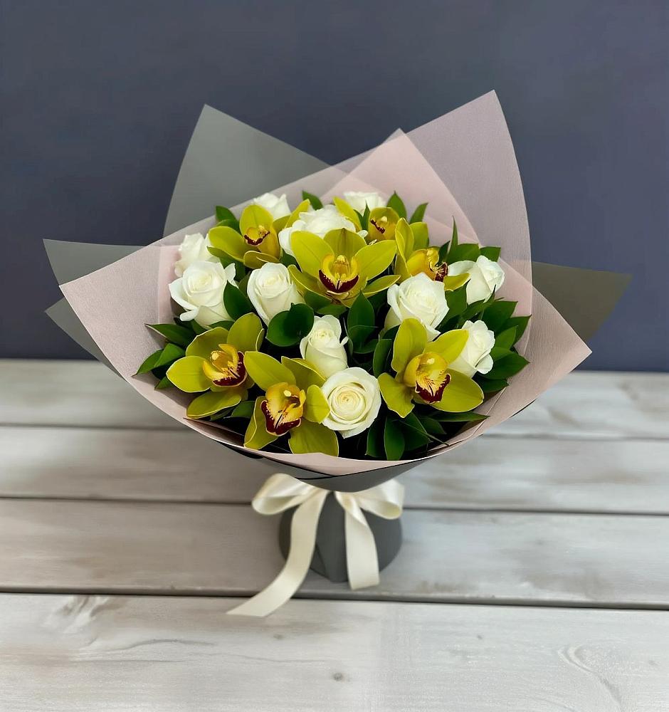 Букет цветов из: Орхидеи и Розы в Курилловке