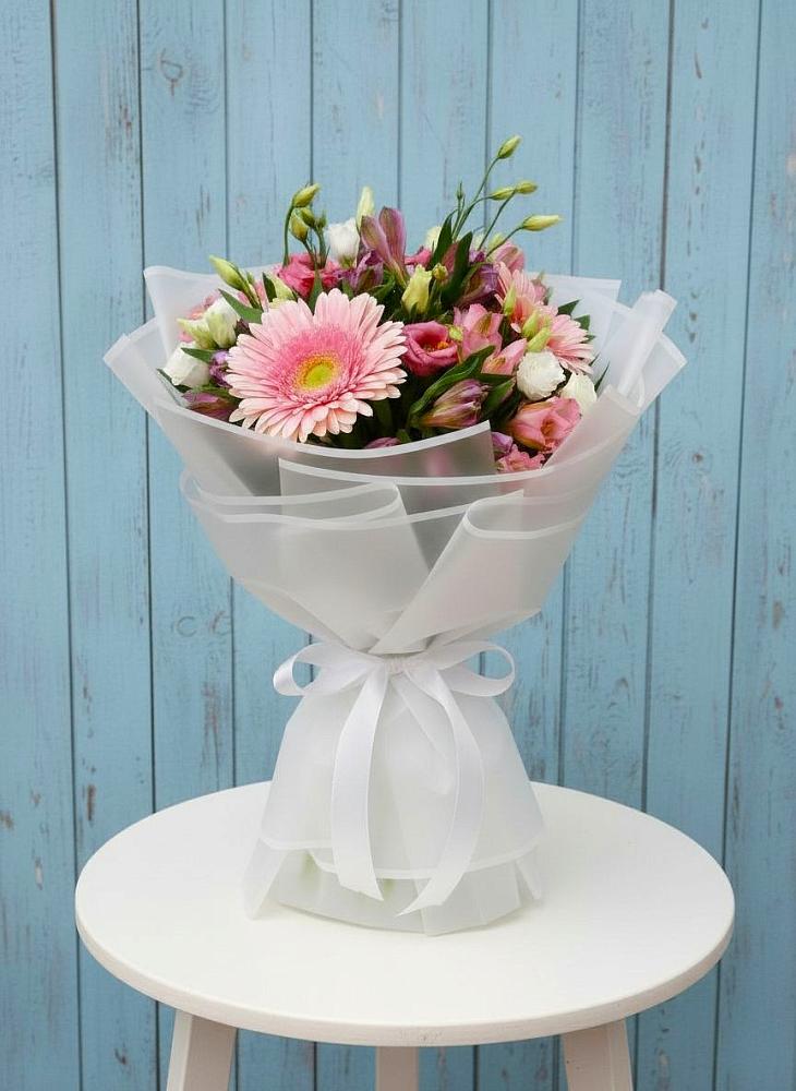 Букет цветов из: Герберы, Альстромерии и Лизиантусы в Курилловке