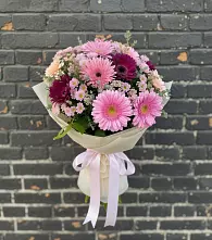 Букет цветов из:  Герберы и Хризантемы в Курилловке