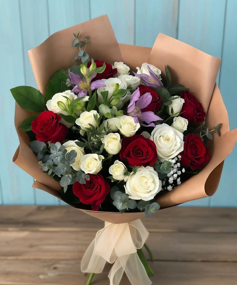 Букет цветов из: Розы и Альстромерии в Курилловке