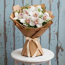 Букет цветов из:  Орхидеи и Розы в Курилловке