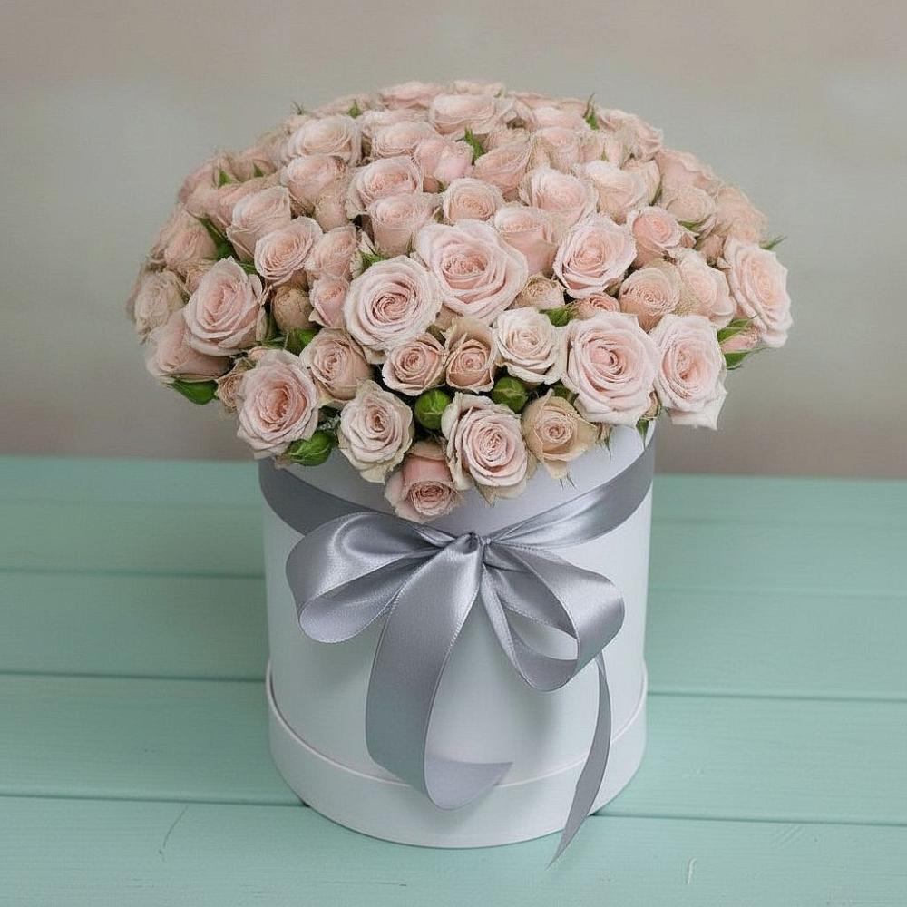 Цветочная композиция из Розы в шляпной коробке в Курилловке