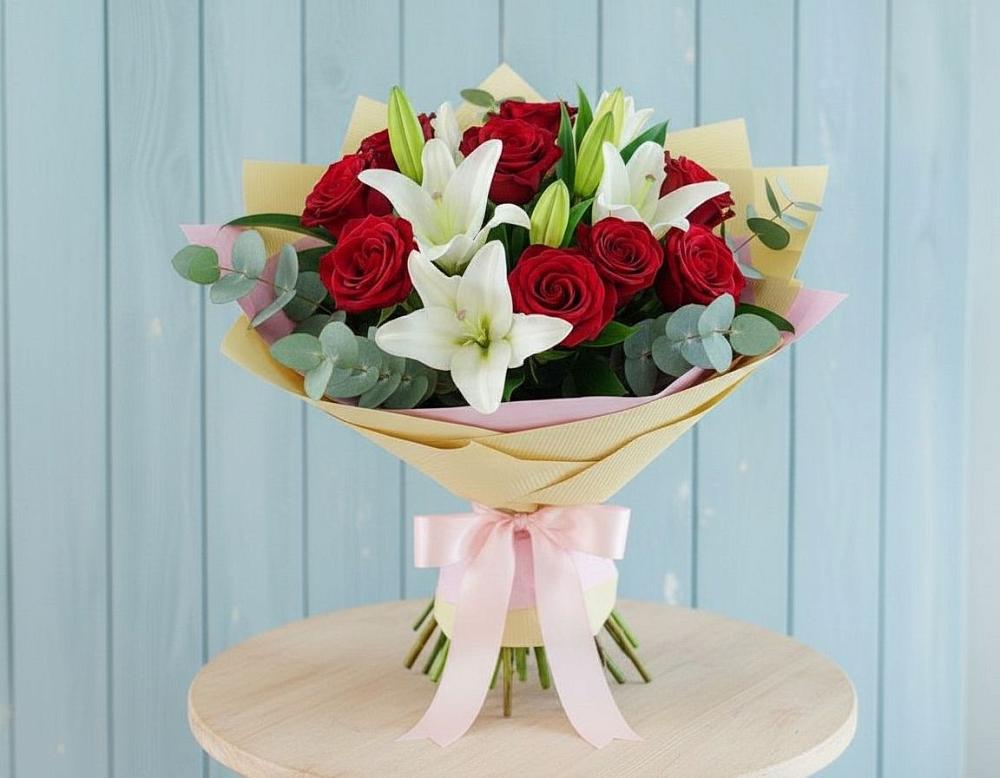 Букет цветов из: Лилии и Розы в Курилловке