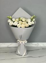 Букет цветов из:  Розы и Лизиантусы в Курилловке